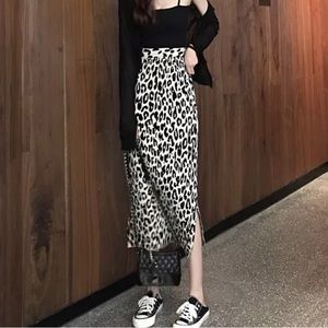 Winter Wool Leopard Print Pencil Skirt